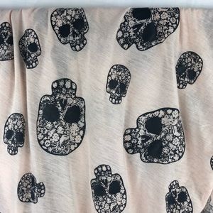 Skull head infinity scarf peach and black OS